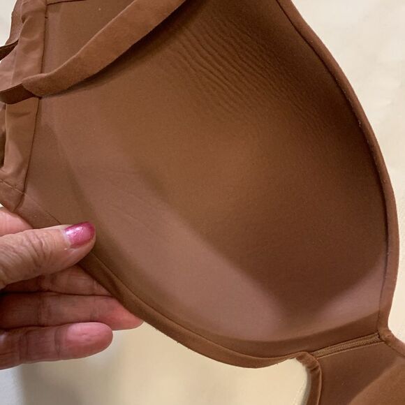 Victoria's Secret Size 38 DD "Body by Victoria Apex brown lightly padded bra - Picture 8 of 8